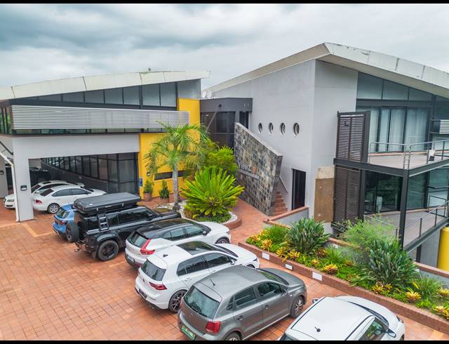 214M² OFFICE TO LET IN WESTVILLE